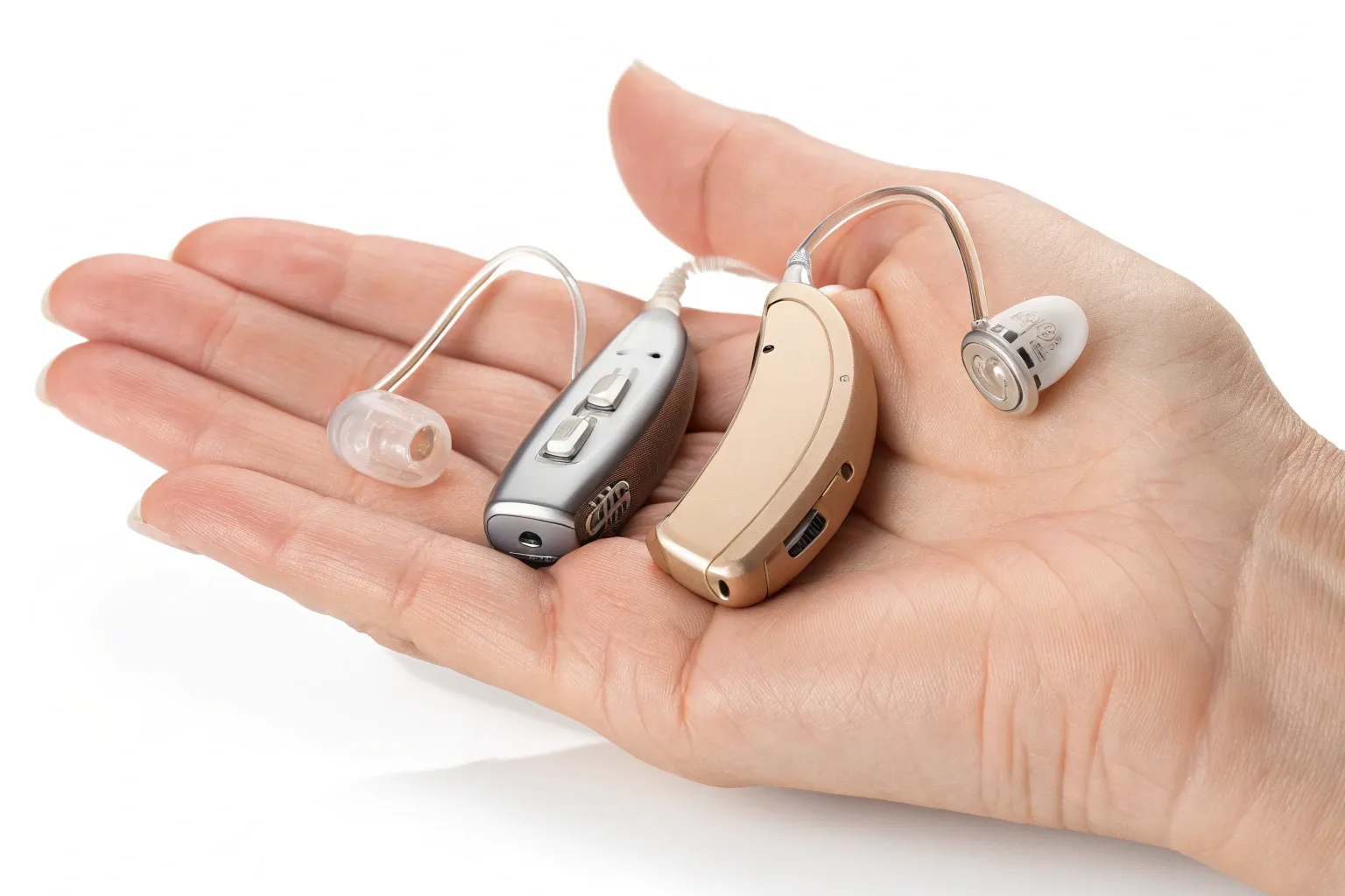 آموزش تمیز کردن و نگهداری روزانه سمعک